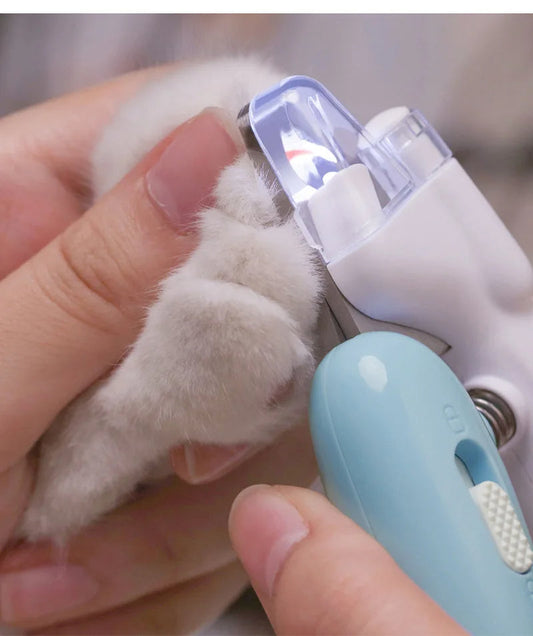 Pet Nail Clippers with LED Light – Safe & Precise Trimmer for Dogs & Cats